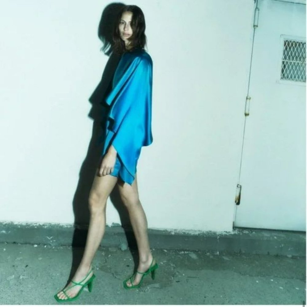 ZARA SATIN EFFECT MINI CAPE DRESS - Picture 7 of 10